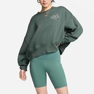 Nike One High Waisted‎ Green Shorts Size XS NWT